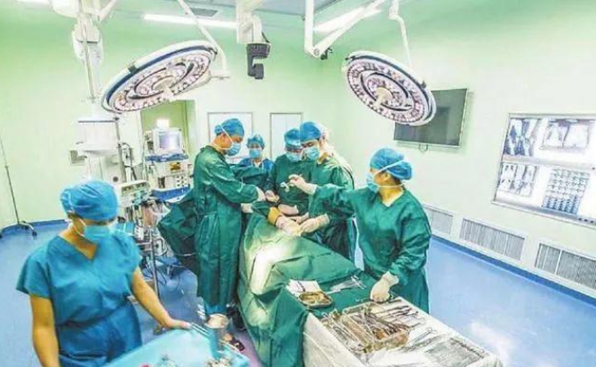 护士|啥样的手术需要“全裸”进行?护士害羞说出答案!