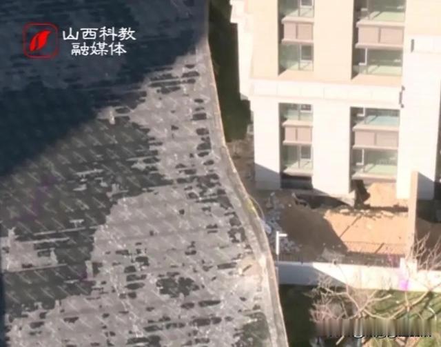 太原：三千渡双水岸小区 新房没交却要交收房款