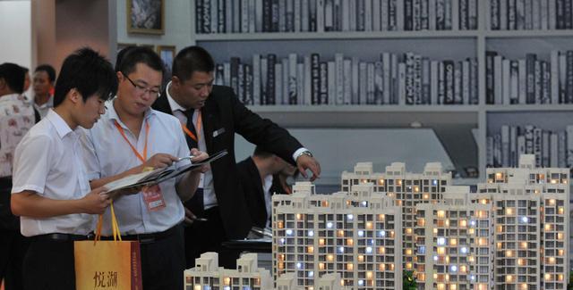 房价降价潮席卷全国，接下来怎么办？