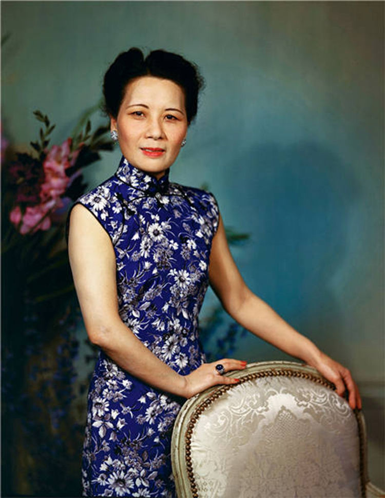 宋美龄106岁去世, 临终时含泪说道: 我一生对不起这三个男人