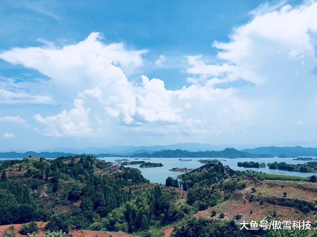 一个小县城，房价高的离谱啊，都快破2万了