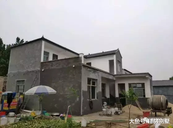 河南网友10万建两层小楼，楼面楼梯用预制板，这样省钱合理吗？