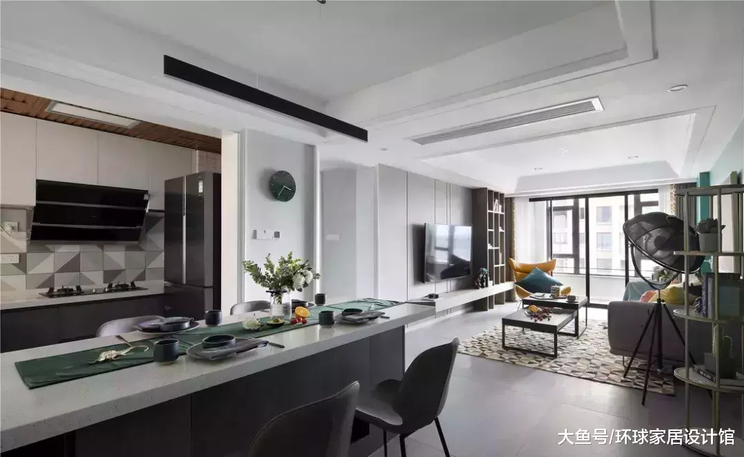 越來越多人不在客廳裝吊燈了，現在流行這樣裝！