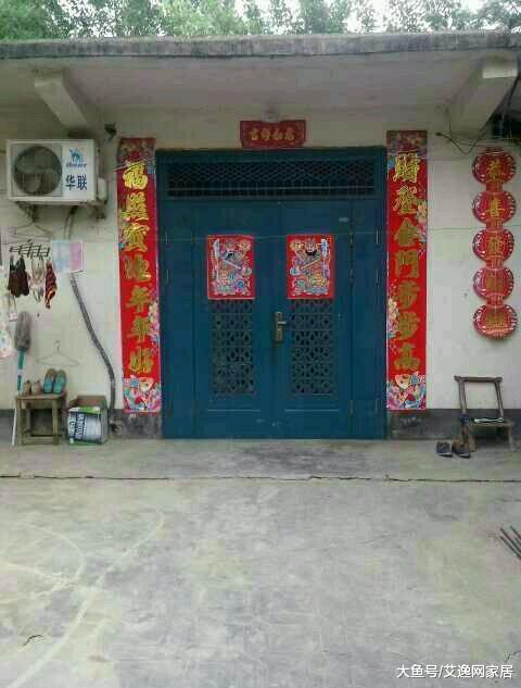 不顧反對堅持遠嫁，五年后悔了，你們有誰見過這么寒酸的爛房子？