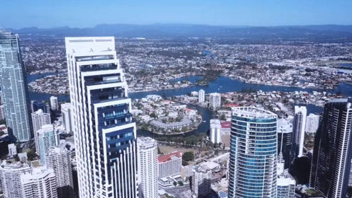 房价一天一个价，急着用钱想出手，几天跌了几十万