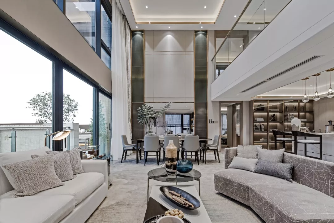 顶层复式，这才是豪宅正确的打开方式！