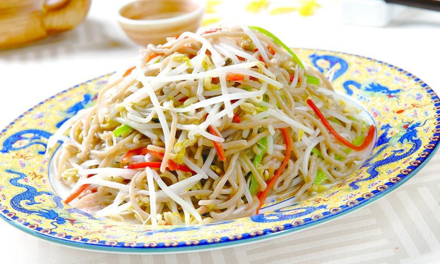 绿豆芽炒火腿，这么做超好吃，唇齿留香，家人都喜欢