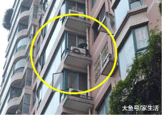 在日本几乎看不到到外墙上的空调外机，听完分析，以后我也学着装