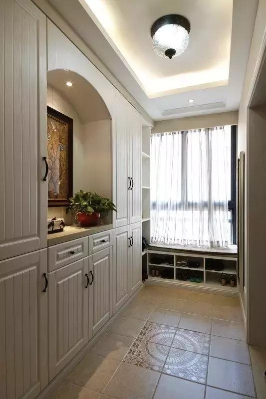 小户型卫生间空间小？试着做个壁龛，实用又省地方