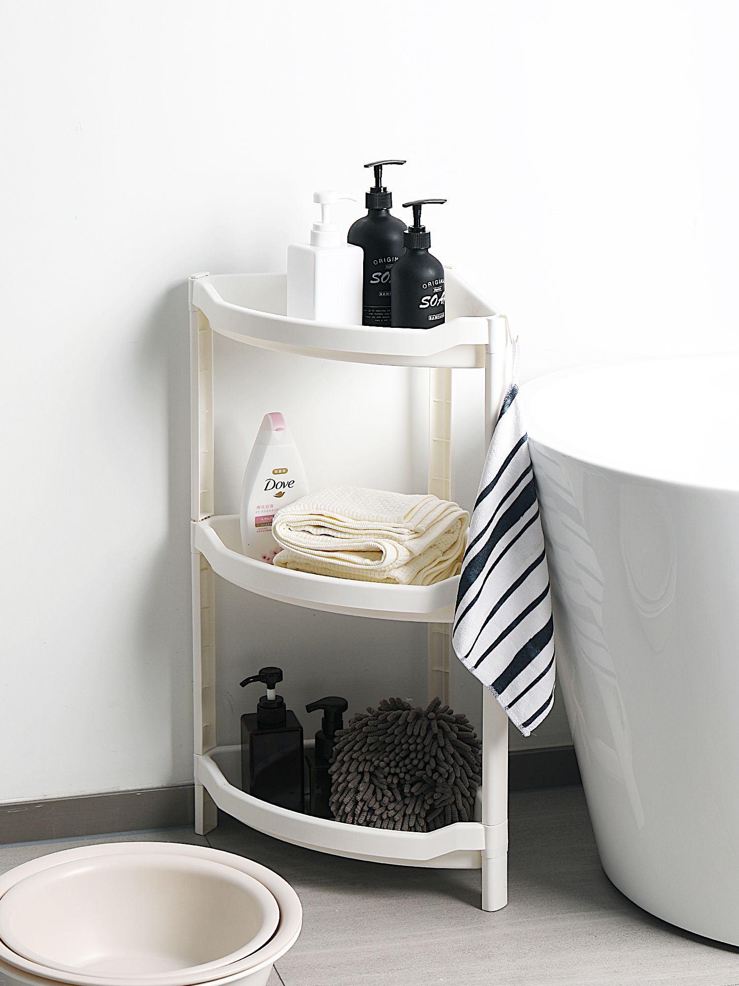 80后美女北漂8年买下30㎡胶囊房，自己弄成幸福窝！女人有房心里更踏实