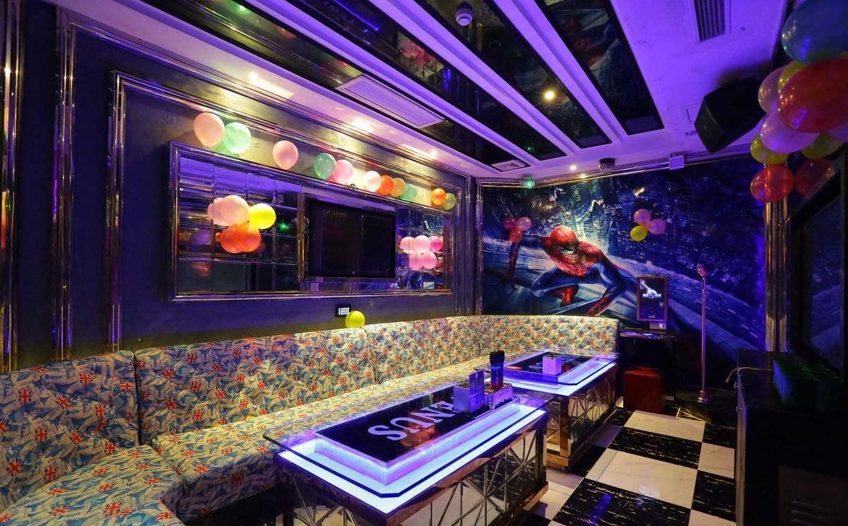 KTV名字前为何要加“量贩”两字?走错就尴尬了!