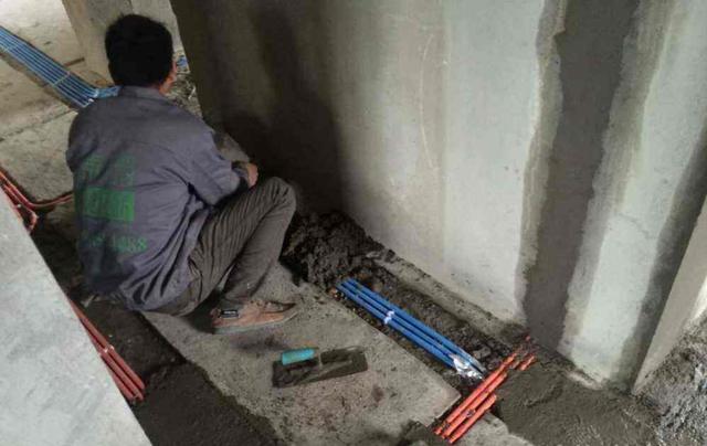资深电工师傅告诉你，水电开槽注意这5点，避免后期入住麻烦不断