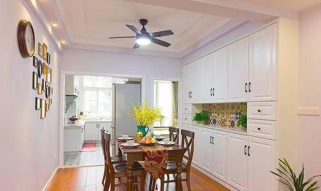 为省钱不做吊顶和造型，全屋硬装就5万，石膏线电视墙被疯狂点赞