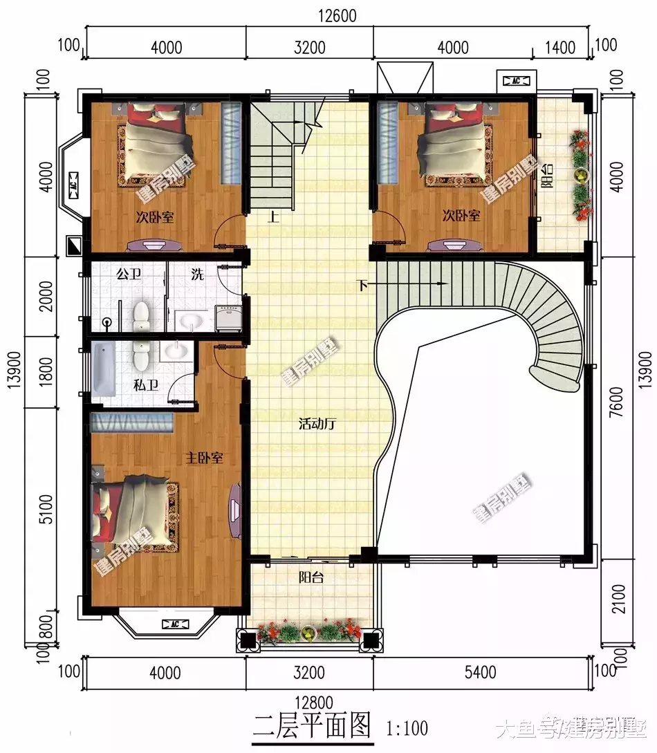 面寬相同的兩棟歐式農村別墅，第一棟很大氣，第二棟稍微簡單