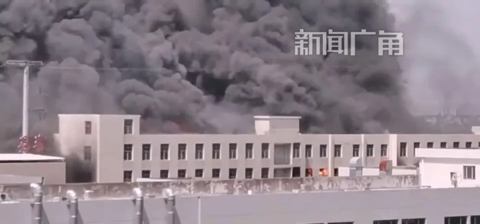 突发！晋江一鞋厂大火！整栋楼陷火海！百名消防员紧急扑救