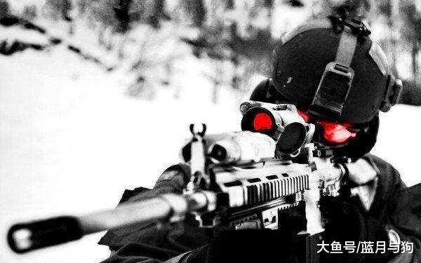 人人都是神枪手！你只要负责扣扳机就好，瞄准交给电脑