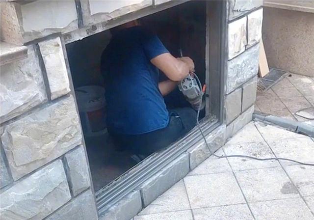 主人为爱犬打造豪华狗屋！网友：你们家还缺狗狗吗？单身的那种