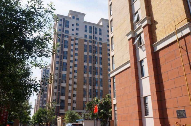 一个小区里怎样选择最佳楼栋？好多人选错了，赔钱卖房也卖不出