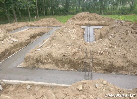 建三层才只花24万让人生疑，后来发现用的全都是预制板和多孔红砖