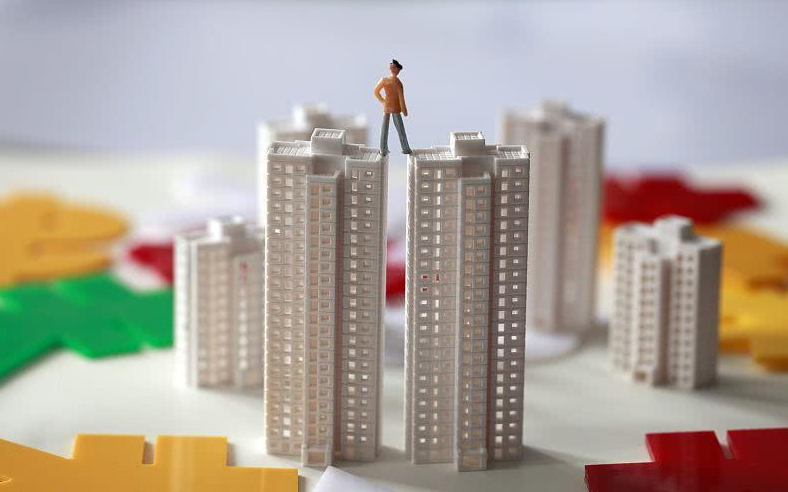 有楼盘从1.95万降到1.7万，业主：准备退房，看情况再买