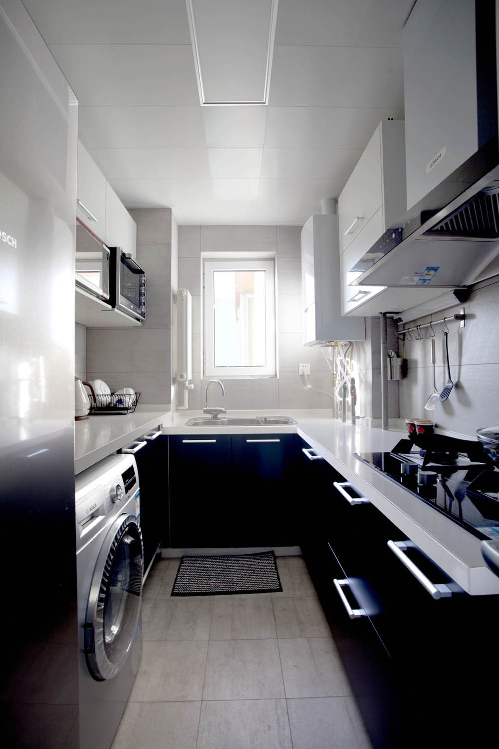 粗犷与文艺的碰撞，特别美的家，一个玄关就让人喜欢得不得了