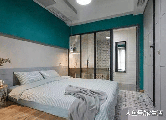 卧室别再设计大床了，如今好多人都喜欢装这种代替，实用又省钱