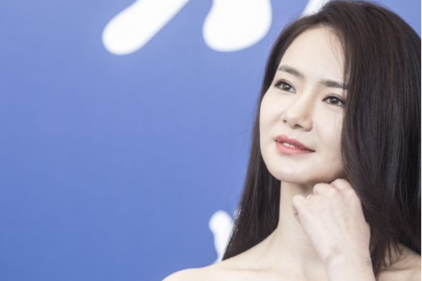 公开承认整容的4位女星，郑爽上榜，第三位相当霸气！