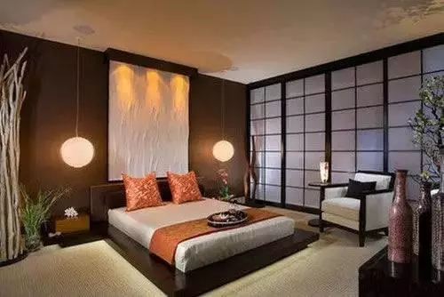 小卧室就不要放床了，卧室设计榻榻米，满足您全方位需求！