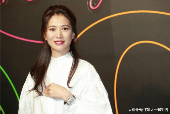 44岁安吉丽娜朱莉大变脸，昔日女神被吐槽演恐怖片不用化妆