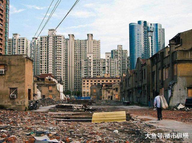 多数投资者和炒房客，买了90平左右的房子，你买100多平大户型？