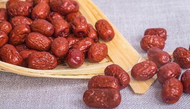 糖尿病人若对3种食物“把持不住”，血糖可能会不“听话”