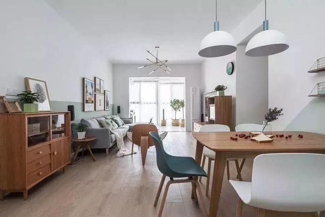 客厅要吊顶吗？不吊顶又如何设计？