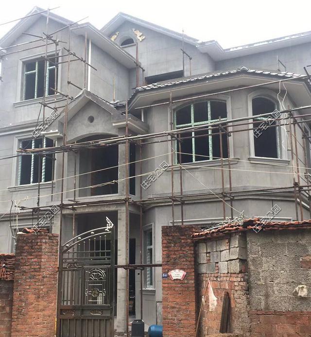 浙江张先生晒农村婚房, 3层别墅花费40万建成, 何愁娶不到好媳妇