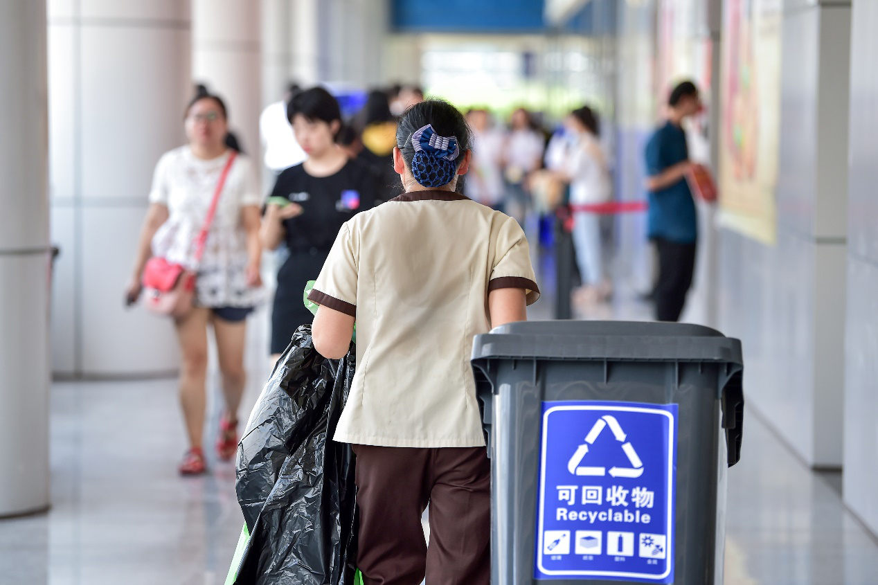 用智慧的方式做会展服务 龙湖智慧服务决战2019智博会