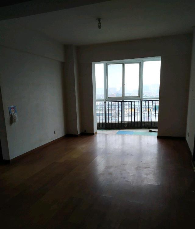 防止房子被凸显得凌乱拥挤，那要怎么做呢？可以参考这套