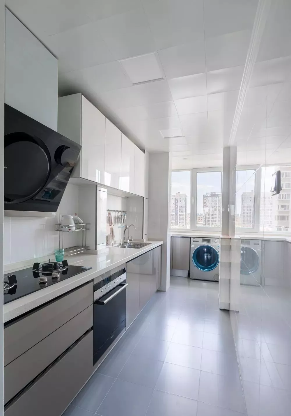 简中式风，古色古香的原木与清新淡雅的绿色搭配，效果别具一格