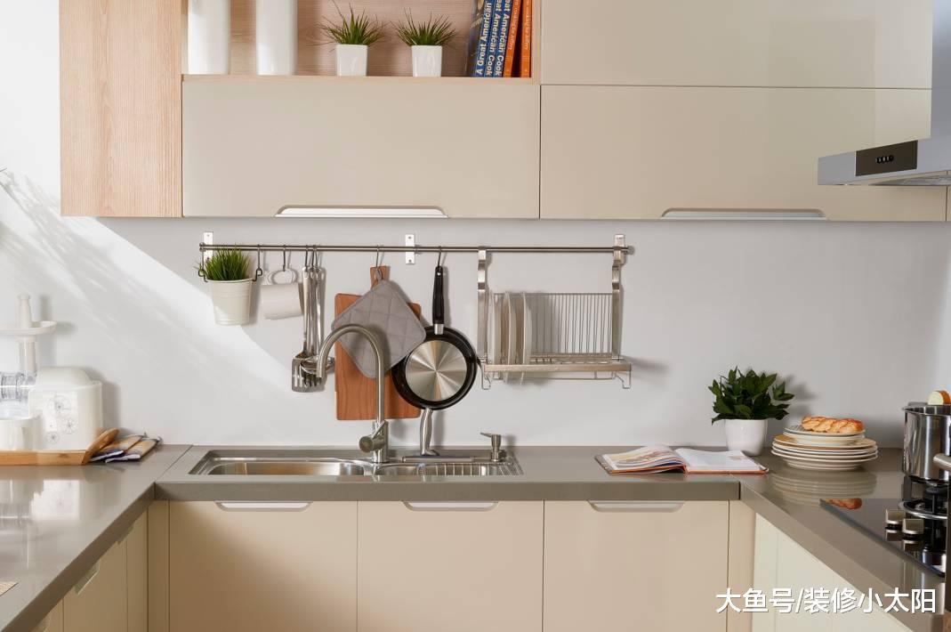 厨房别再买这两样电器了，入住后才知不实用，懊悔没早知道