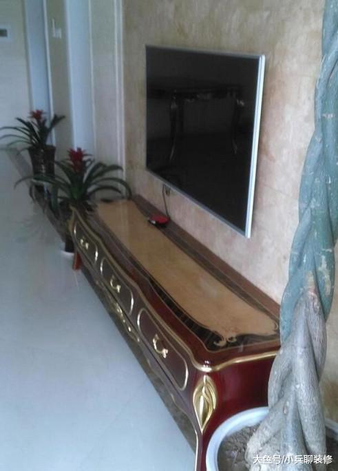 参观嫂子10万装修的新房，满屋乱糟糟，电视柜简直瘆死人！