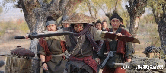 为何杨志的宝刀卖不出去，白胜的坏酒抢着买，其中有做买卖的6玄机