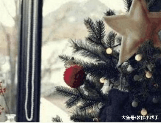 音乐才子李健的豪宅，房子布置很有艺术范，不愧是清华毕业生