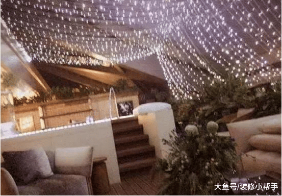 唐艺昕现实的豪宅，酒架上面的酒价格不菲，也不知道谁能有幸喝到