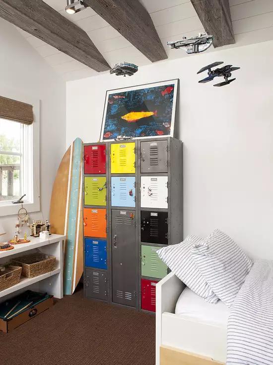 铁艺家饰：铁柜