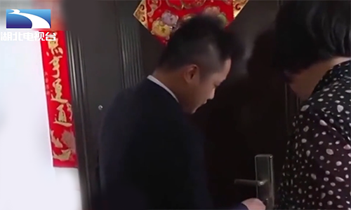 男子房屋被挂网上出售，中介还有钥匙！到底谁动了我的房？