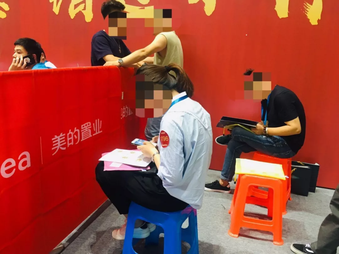 ?千人买房，重现江湖 徐州纯新盘9800元/㎡连夜开盘！2178人买450套房