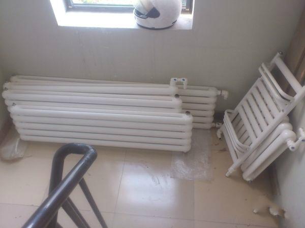 新房暖气高度有讲究！暖气片是高的热还是矮的热？看你家楼层多高