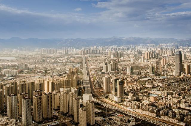 当其他房企还在艰难度日时, 万达去地产化已经走在了前面