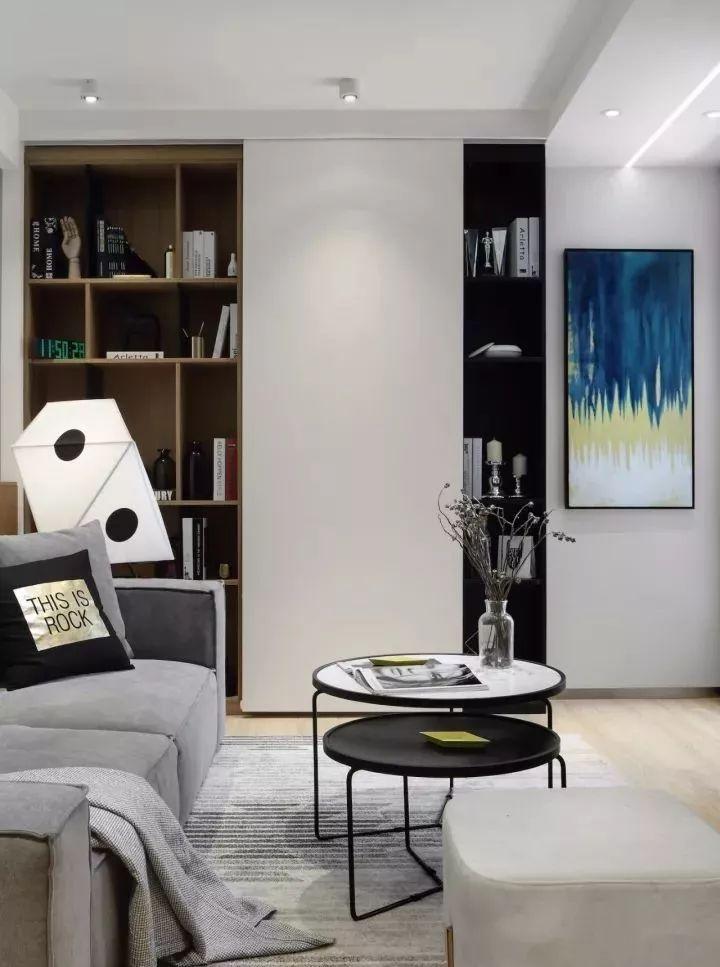 80平的簡約風小戶型二居室，電視背景墻的設計好有創意