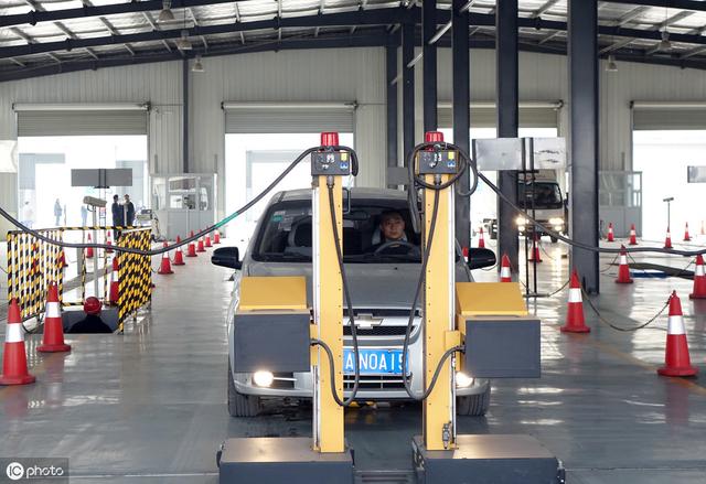 呼声日渐强烈 私家车年检为啥还不取消