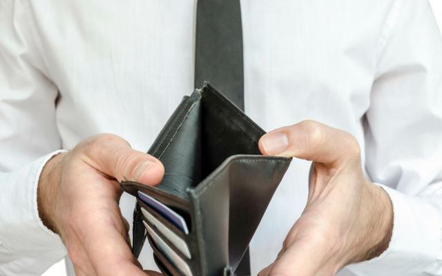 新年樓市成交量慘不忍睹，該不該買房？地產大佬告訴你答案