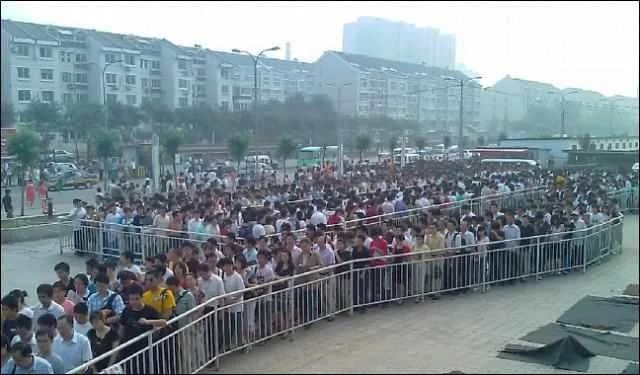 亚洲最大的住宅区，一天50多万人出门，规模堪比小城市，就在国内